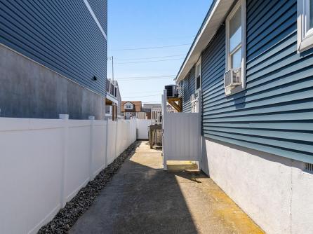 620 Maple, 620 1/2 W Maple on House, West Wildwood, NJ, 08260 Aditional Picture