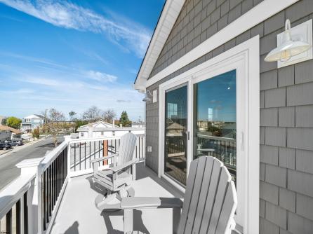 135B Crocus Rd, west side \