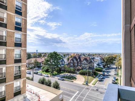 100 Berkley, 6 L, Chelsea, NJ, 08401 Aditional Picture
