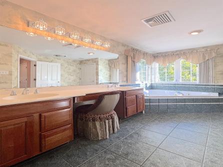 153 Oak Leaf Rd, Berlin Township, NJ, 08009 Aditional Picture
