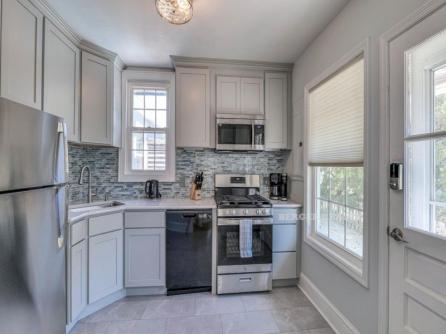 338 E Seaspray Rd
