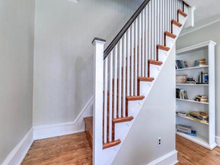 338 E Seaspray Rd