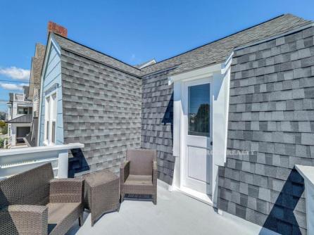 338 E Seaspray Rd