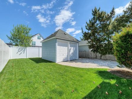 338 E Seaspray Rd