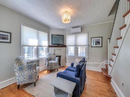 338 E Seaspray Rd