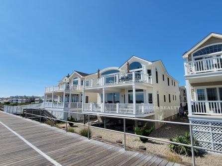 1806 Boardwalk