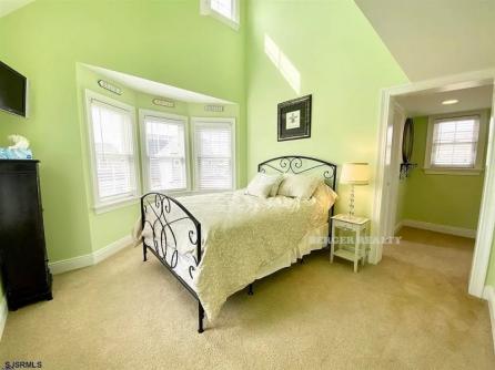 22 Spruce Road