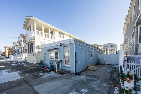 325 West, Ocean City, 08226