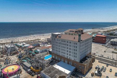 719 11th, Ocean City, 08226