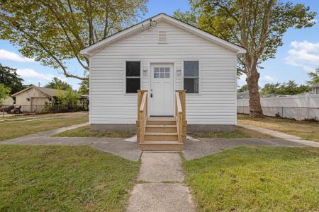 32 Greenwood, Villas, 08251