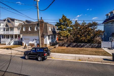 231 1st, North Wildwood, 08260