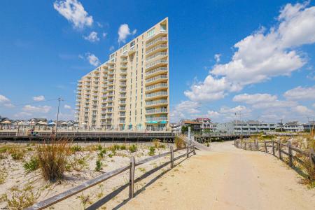 322 Boardwalk, Ocean City, 08226