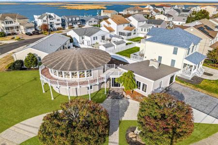 25 Travers Pl, Brigantine, 08203