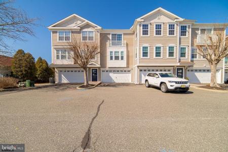 61 Dockside Dr, Somers Point, 08244