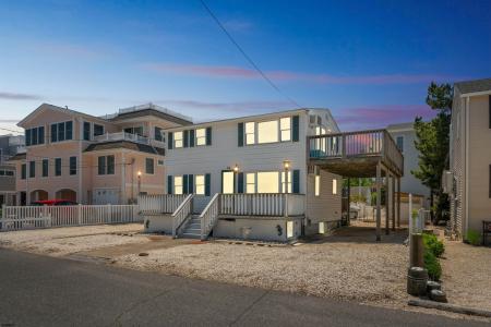 24 W Carolina, Long Beach Island, 08008