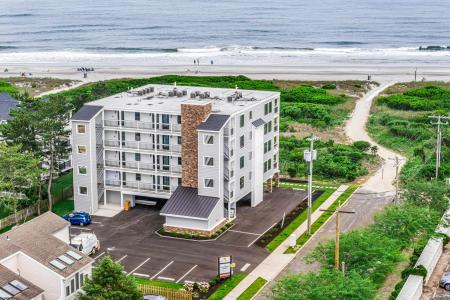 321 6th St S, Brigantine, 08203