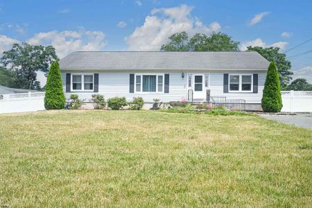 208 Arctic Ave, Minotola, 08341