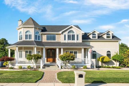 11 Osprey Ct, Egg Harbor Township, 08234