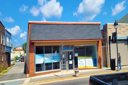 123 Main St, Pleasantville, 08232
