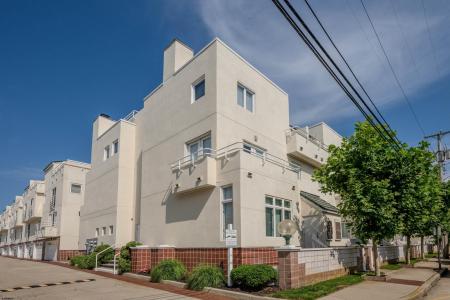 7701 Atlantic, Margate, 08402