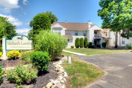 103 Edgewater, Smithville, 08205