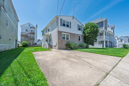 210 Surrey, Ventnor Heights, 08406