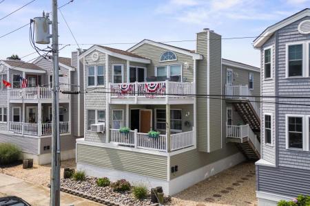 12 6th, Ocean City, 08226