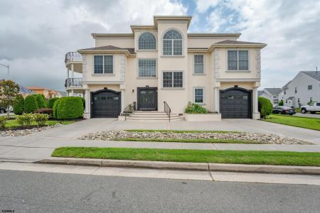 2 Hart, Ventnor, 08406