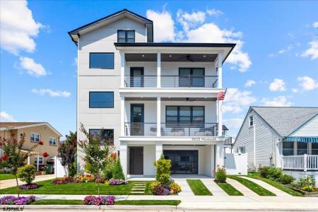 7403 Monmouth, Margate, 08402