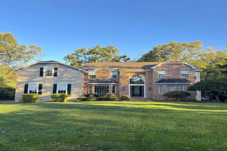 153 Oak Leaf Rd, Berlin Township, 08009