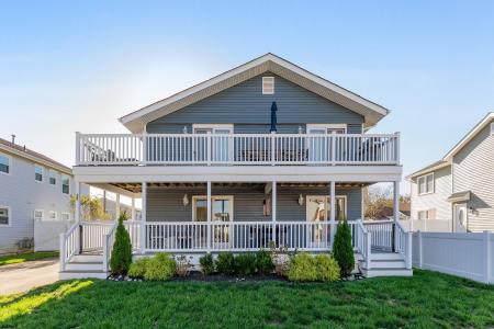 12 Lighthouse Dr, Brigantine, 08203